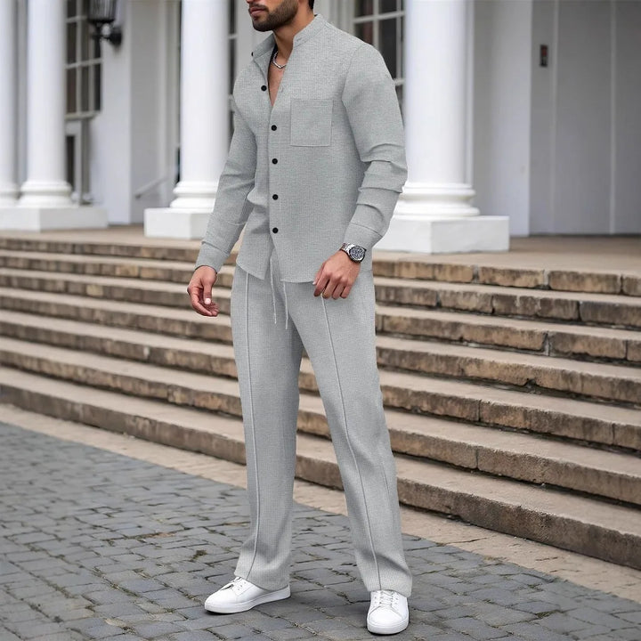 Eleganter Herrenanzug mit Waffelstruktur – Langarmshirt und Bequeme Lange Hosen für Lässige Anlässe 2
