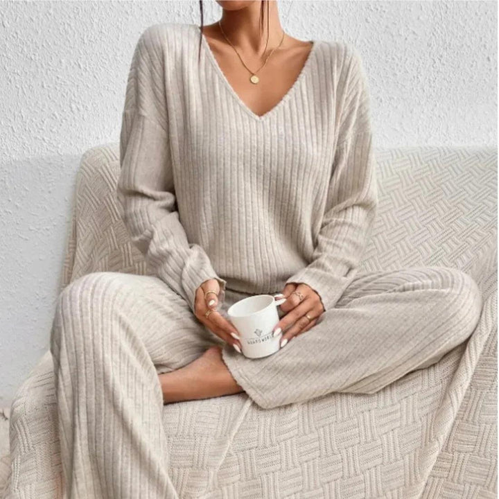 Evangeline Damen Lounge-Set mit Rippmuster & V-Ausschnitt