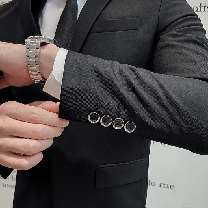Herrenanzug Slim Fit Einfarbig mit Weste für Business und Formalanlässe 4