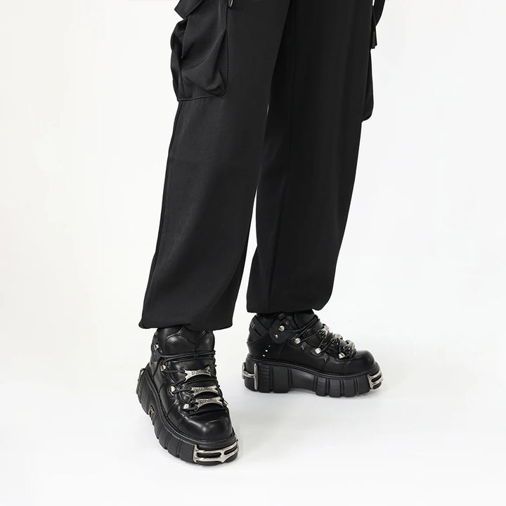 Punk Style Damen Schuhe – Schnürstiefel mit Plattform und Metallverzierungen